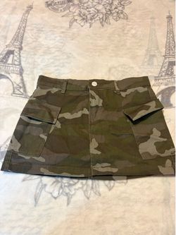 Cargo mini skirt