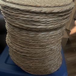 12 in Round Woven Placemats