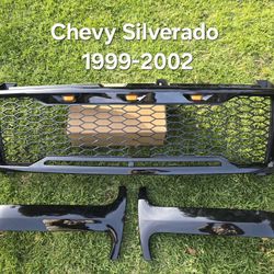 Chevy Silverado 1999-2002 Grille 