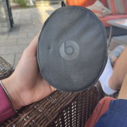 Beats Solo 3 Bluetooth Headphones, Cash Only