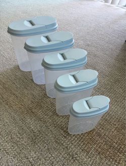 Plastic storage containers, 5 pcs.