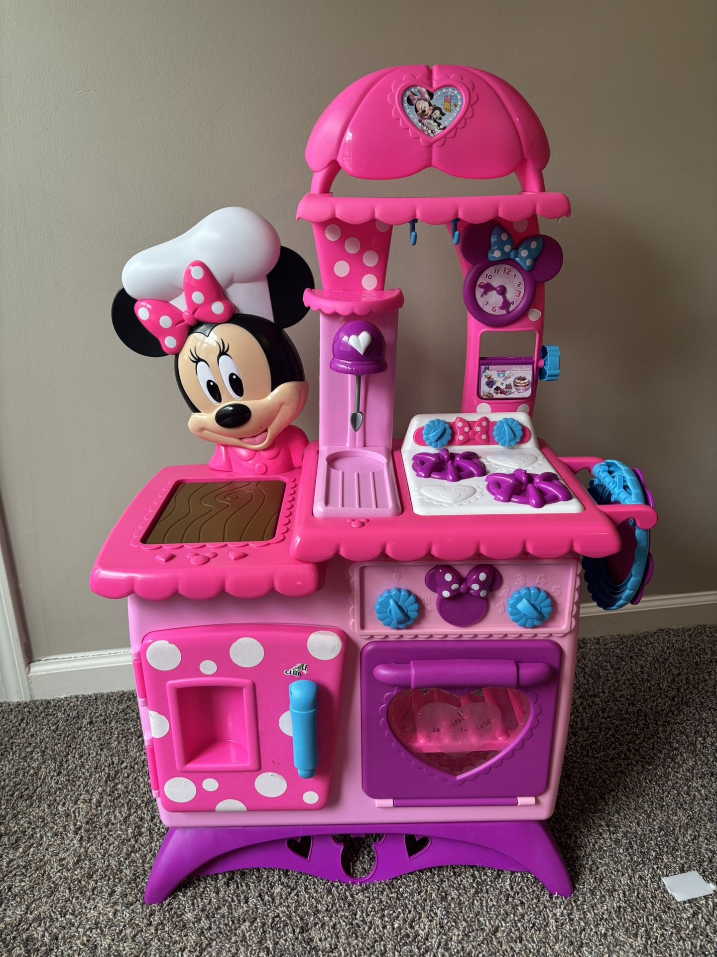 Minnie Mouse Kitchen 🌺🐭🍳