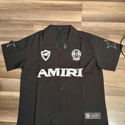 A Black Shirt 