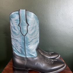 Western Boot Size: 11