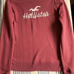 Hollister Burgundy Sweater 