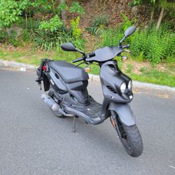 2024 Genuine Roughhouse 50 Scooter/Moped 