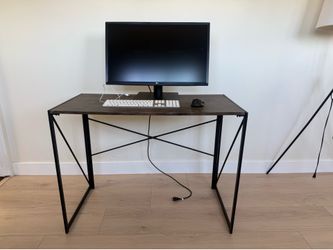 Complete Home Office Setup – Desk, LG Monitor, Apple Keyboard & Mouse