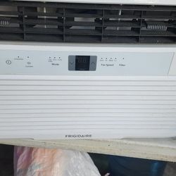 A.c. Unit 5,000 Btu Smart