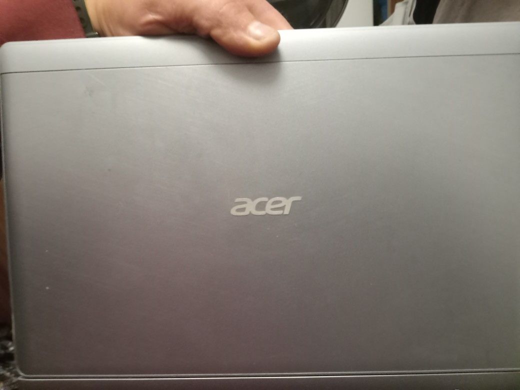 Acer Aspire Switch 10 2in1 ($90 OBO W/Charger $60 OBO W/O)