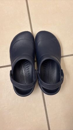Crocs - men’s 7 - women’s 9 navy blue lightly worn