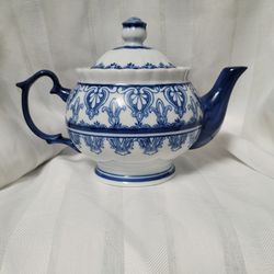 Vintage Pacific Rim Imports Hand Painted Fleur de Lis Blue & White Teapot