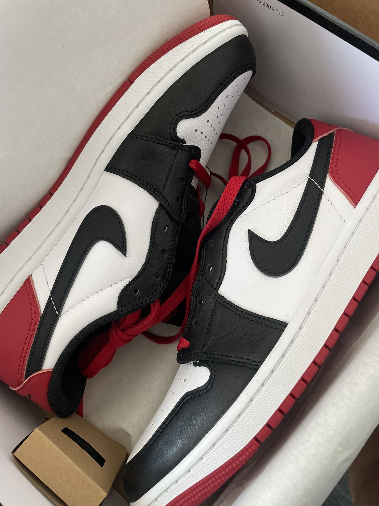 AJ1 LOW OG BLACK TOE