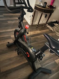 Echelon cycling bike