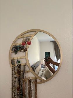Pottery barn teen: shine on jewelry mirror