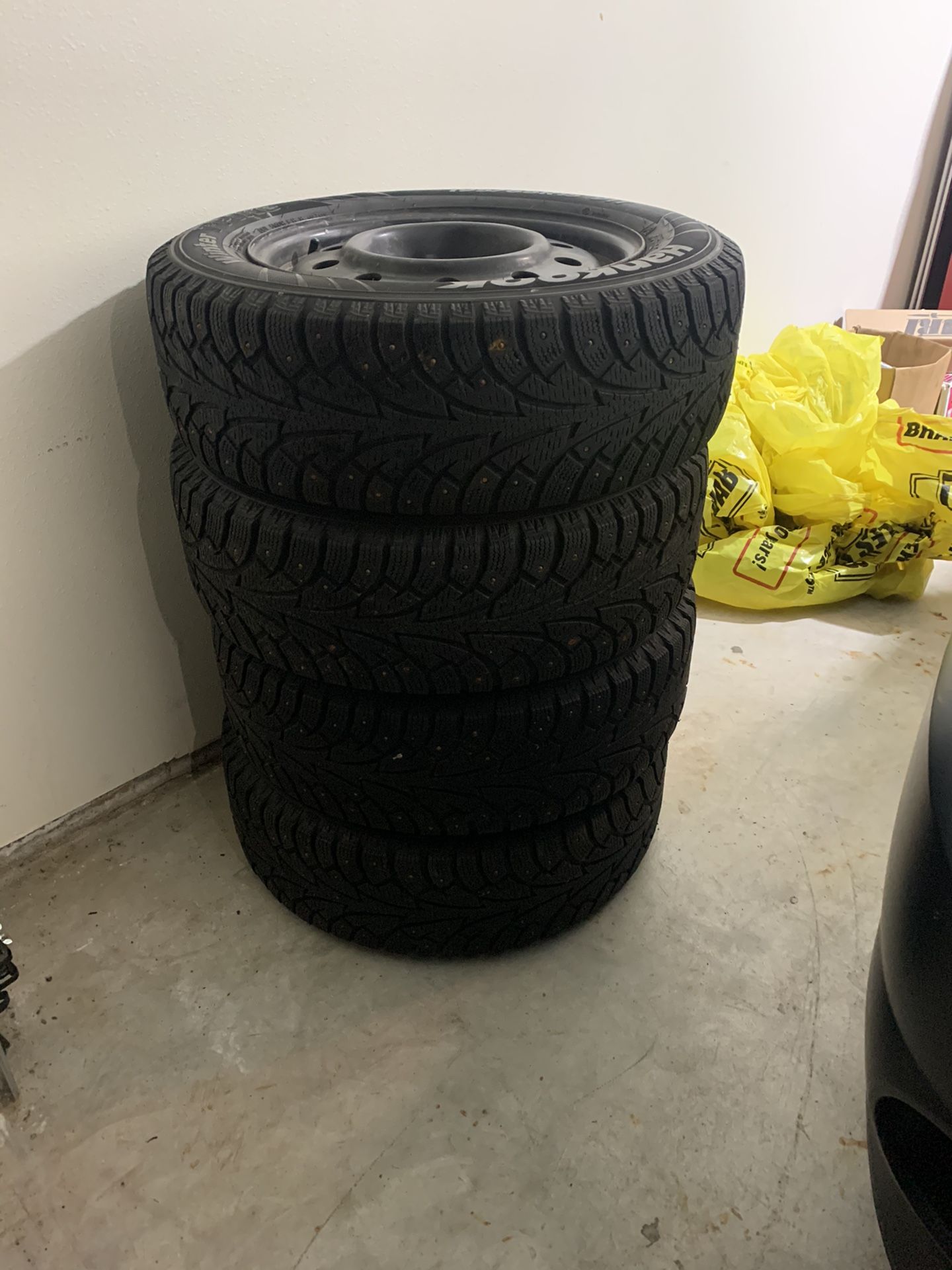 Honda Civic Studded Snow Tires for Sale in Chehalis, WA OfferUp