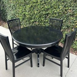 Pier 1 Black Round Dining Table 4 Matching Chairs