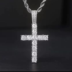 cross pendant necklace