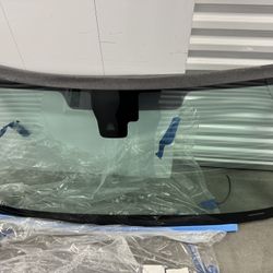 Toyota Tacoma Windshield 2018-2023