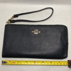 Coach Wristlet Wallet 