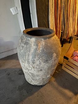3 ft high ceramic pot
