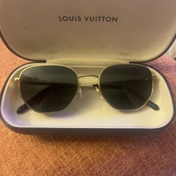 Louis Vuitton Sun Glasses Gold 