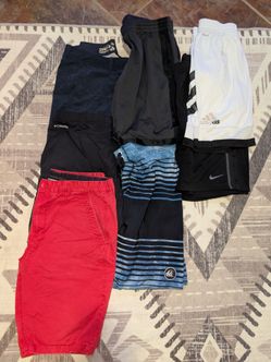 Men's shorts lot size large