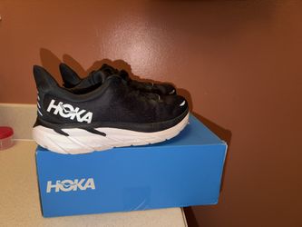 HOKA Men’s Sneakers Clifton 8 size 8 - MAKE OFFER