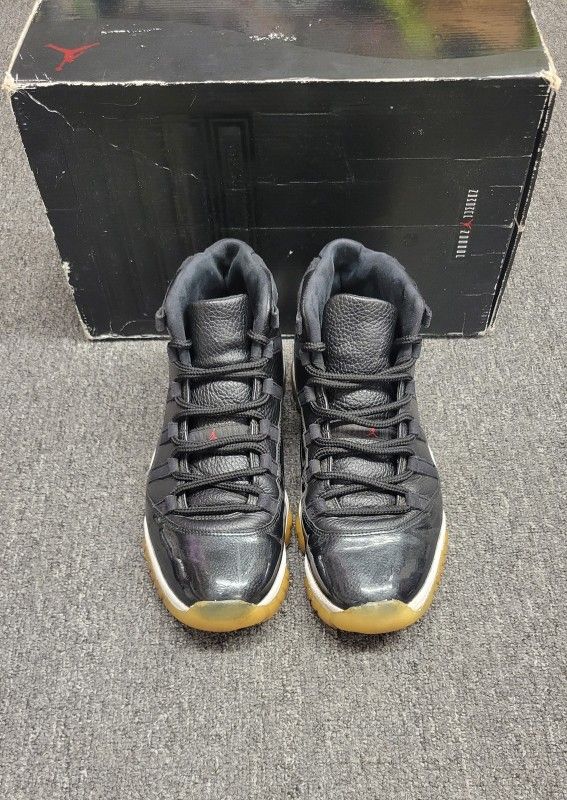 Nike Air Jordan 11 Retro 72-10 Men’s Size 11