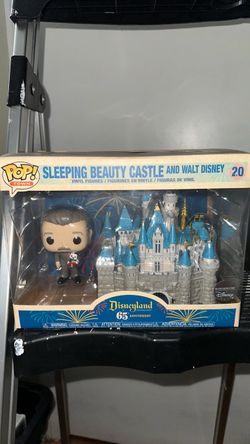 Funko Pop Town Sleeping Beauty Castle & Walt Disney #20