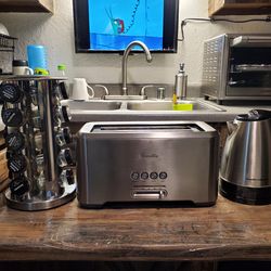 Breville 🥯 Toaster oven +  Electric kettle +  Spice rack