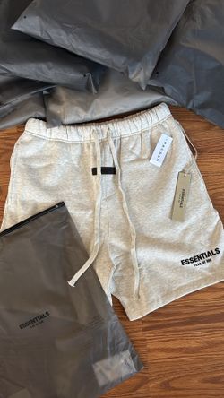 essentials fear of god light oatmeal shorts size S brand new