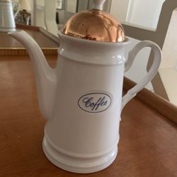 NEW COPPER TOP COFFEE POT VINTAGE WHITE CERAMIC  6 CUPS  9.5 “ L  MADE IN KOREA