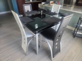Dinning table and chairs