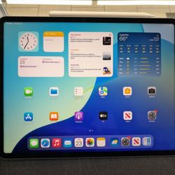iPad Pro (12.9-inch) (6th generation) WI-FI Cellular | 1TB | FACTORY UNLOCKED 