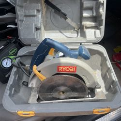 Ryobi Saw