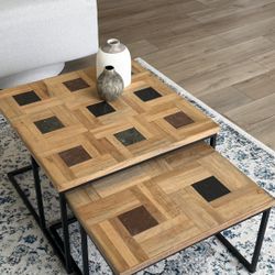 Set of 2 Wooden Nesting Coffee Table