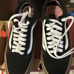 Men’s Size 8.5 Vans 