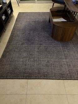 Wool carpet 6’x9’