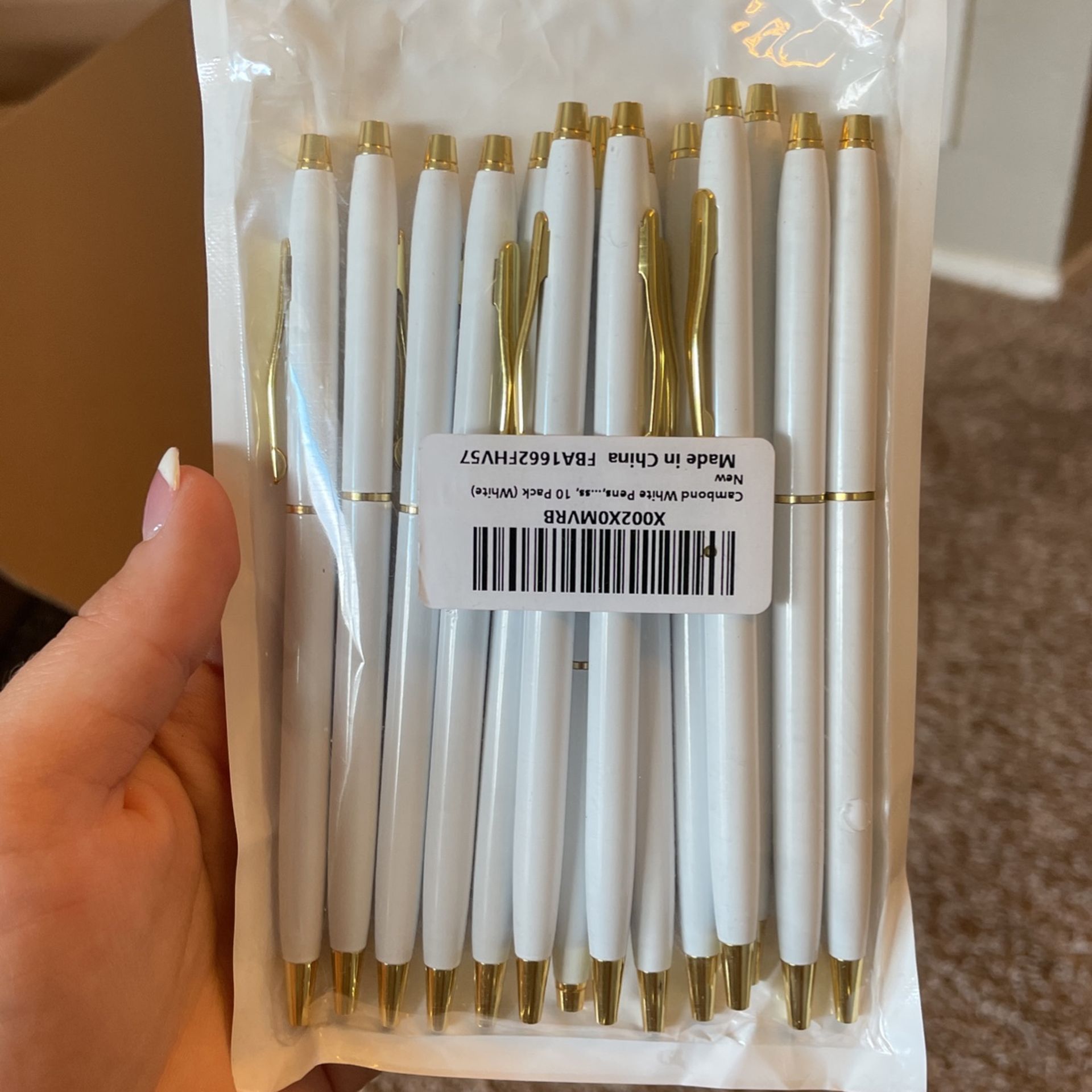 14 Gold And White Pens For Wedding