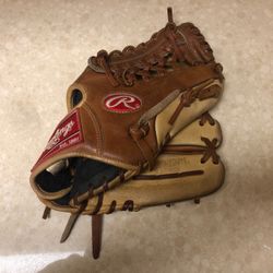 Rawlings Gold Glove Gamer GG204G 11.5” Baseball Glove Right Hand Throw