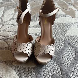 Glaze Heels Size 9