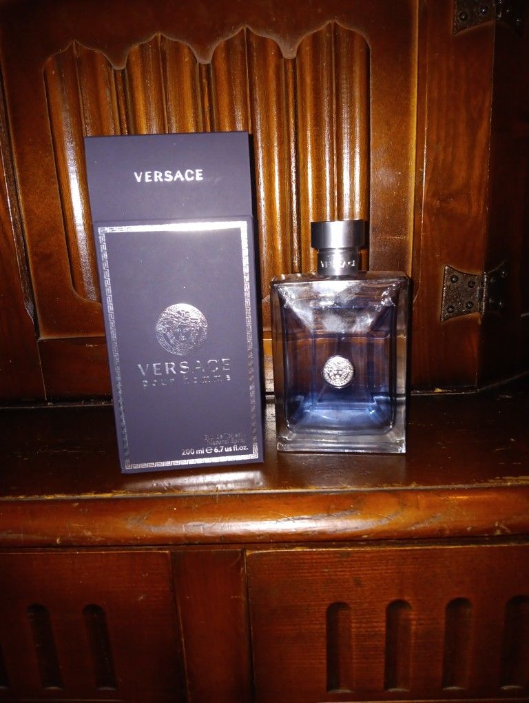 200ml Versace Pour Homme Slightly Used,All Products : American Fashion Style Bags On Sale