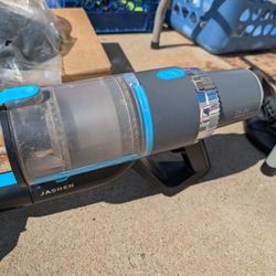 Jashen 25.2V Cordless Vacuum with Many Accessories 