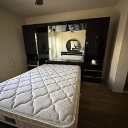 Queen Size Bedroom Set