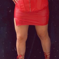  New 3 Piece Corset with matching skirt Size xL  $70 Firm 