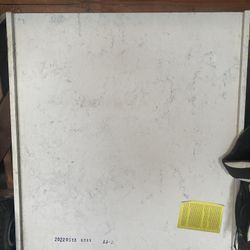 Free - Quartz Countertop