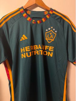 LA GALXAY   Soccer/Futbol Jersey  Size L