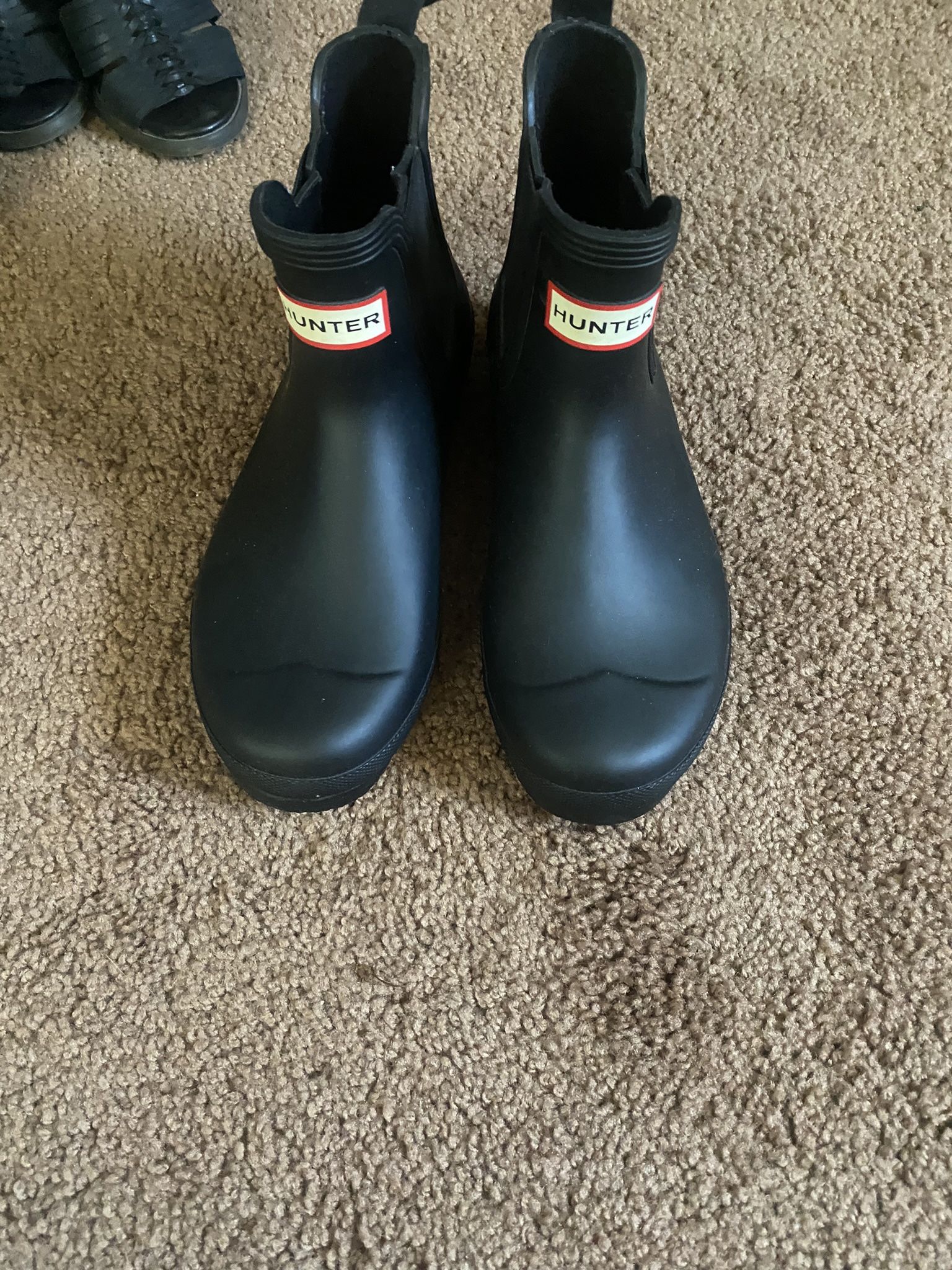 Hunter Boots Worn Once, Women’s Black Size 7 Runs Big