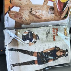 Halloween Costumes 