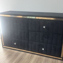 Modern Velvet 6 Drawer Dresser